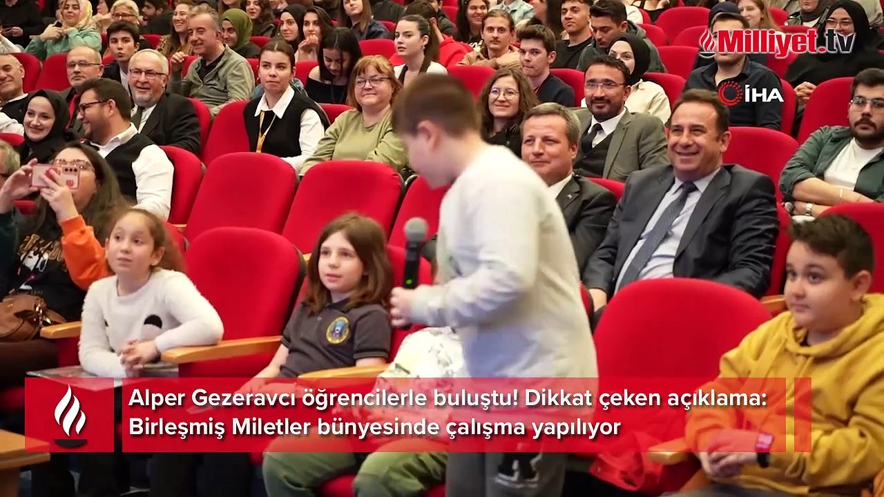Alper Gezeravcı öğrencilerle buluştu! Dikkat çeken açıklama: Birleşmiş Miletler bünyesinde çalışma yapılıyor