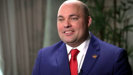 الموظف "رقم 5" يضع ترمب في ورطة قبل الانتخابات الرئاسية