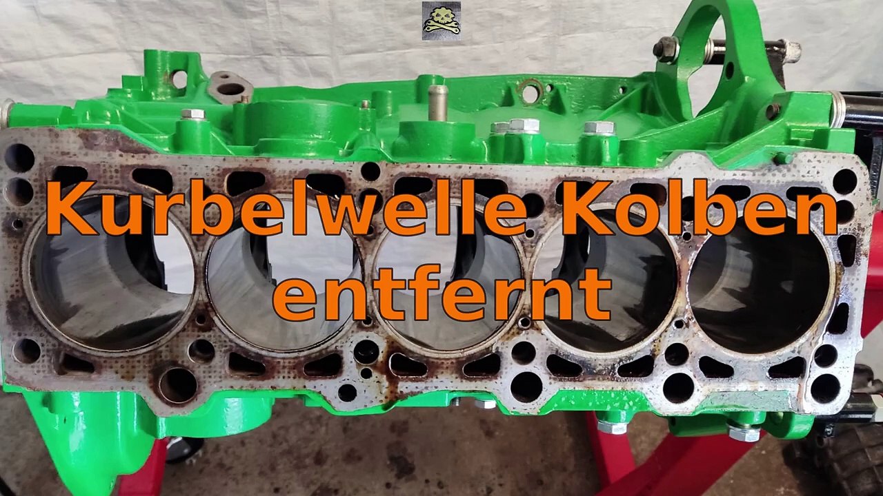 Kurbelwelle Kolben ausgebaut .. Motor überholen Teil 1