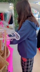 ربى القحطاني على خطى أمها بملابس مكشوفة وعروض الزواج لأمها ما توقف