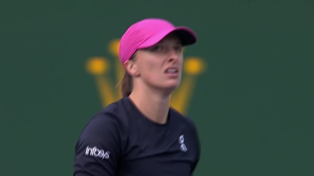 Świątek makes Indian Wells final without dropping a set