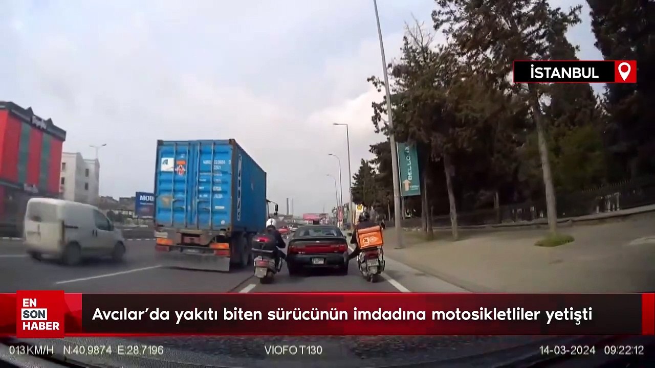 Avcılar'da yakıtı biten sürücünün imdadına motosikletliler yetişti