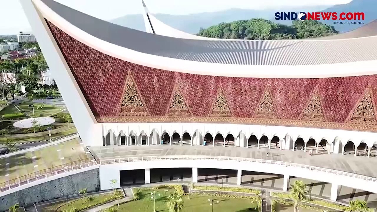 Kemegahan Masjid Raya Sumatra Barat, Dirancang Tahan Gempa dengan Sentuhan Budaya Minang