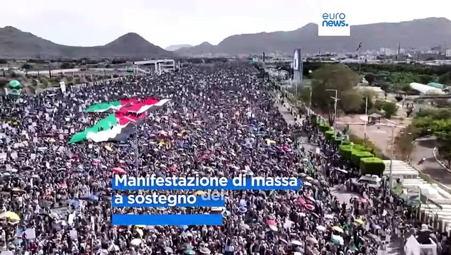 Houthi: colpita nave nel Mar Rosso, nel mirino anche un cacciatorpediniere Usa