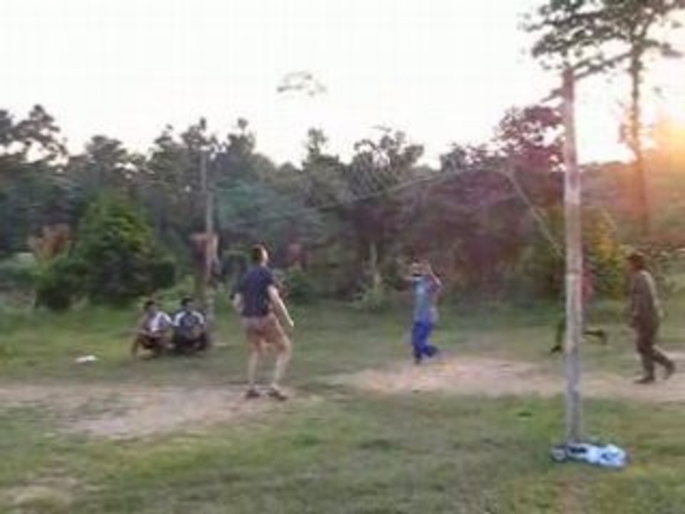Match de volley à Juyuninsta