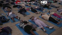 شاهد: المئات يحتفلون باليوم العالمي للنوم بقيلولة جماعية في مكسيكو سيتي