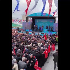 İmamoğlu mitinginde sinirler gerildi! "Allah, ablamızı ıslah etsin"