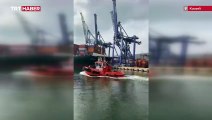 Konteyner yüklü gemi limandaki vinçlere çarptı