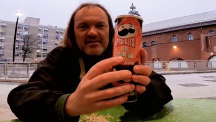 Chinese Pringles Spicy Crayfish Super Hot Chip Review