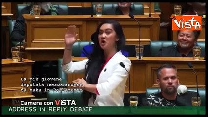 ?Ma chi se ne frega?, su Camera con Vista, su La7, la trasmissione di Alexander Jakhnagiev