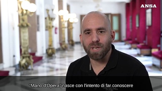 Mano d'Opera , una mostra fotografica racconta il mondo dietro il sipario