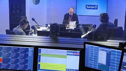 Présidentielle russe : une seconde journée mouvementée dans et autour des bureaux de vote dans plusieurs villes du pays