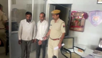 पॉम ऑयल व घी मिलाकर बना रहे थे नकली घी, ब्राण्डेड लेबल लगाकर बेचते