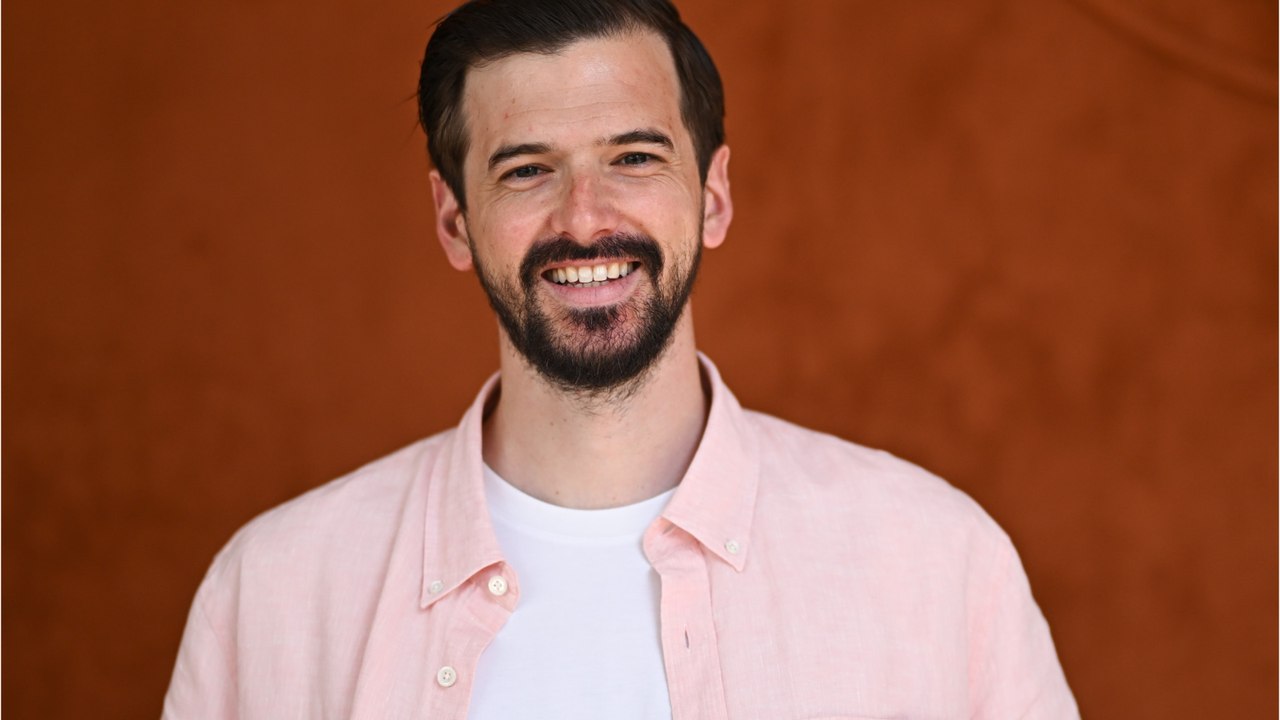 Voici - "J'essaie de les aimer le plus possible" : les tendres confidences de Marc-Antoine Le Bret sur sa femme Marie-Ange Casta et leurs enfants