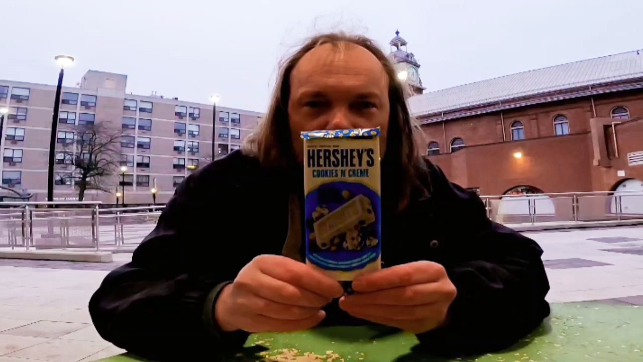 Hershey Cookies and Cream Graham clusters New Limited Time