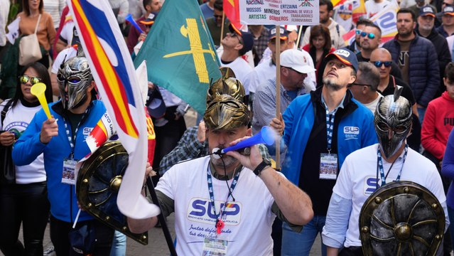 Manifestación de policías y guardias civiles pide equiparación salarial