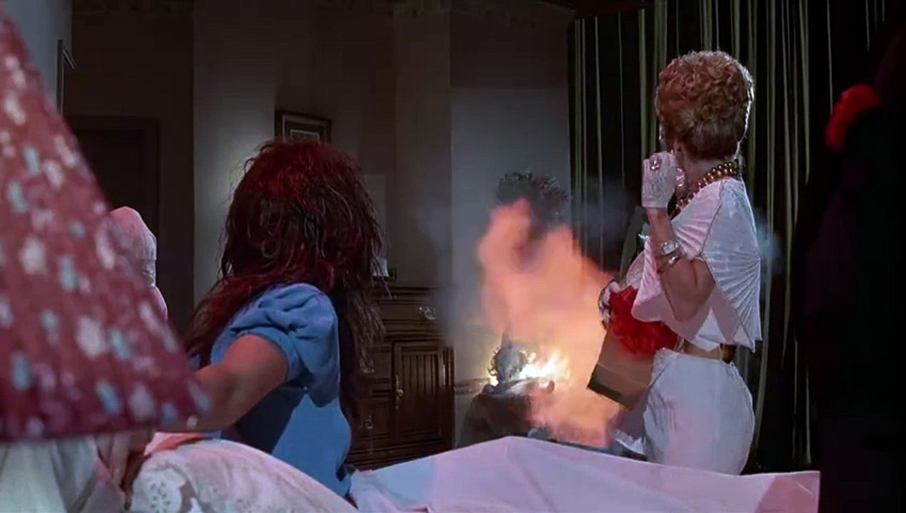 Von allen Geistern besessen! | movie | 1990 | Official Trailer