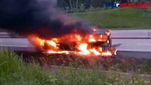Detik-Detik Bus Rosalia Indah Ludes Terbakar di Tol Semarang-Solo, Tak Ada Korban Jiwa