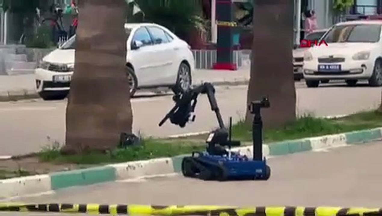 Refüje bırakılan çanta, bomba paniğine neden oldu