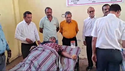 रक्त की कमी को लेकर बढ़ाए हाथ, किया 24 यूनिट रक्तदान