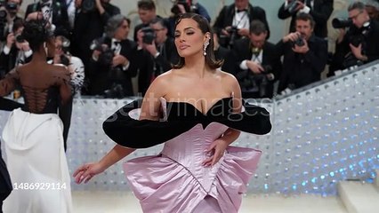 Ashley graham met Gala