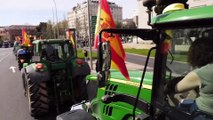 2.000 agricultores y 200 tractores toman Madrid en una nueva protesta