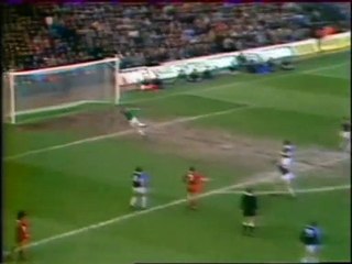 LIVERPOOL - EVERTON  - 1977 -  SAISON  1976/1977 -