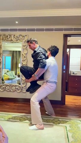 Akshay Kumar and Jackie shroff