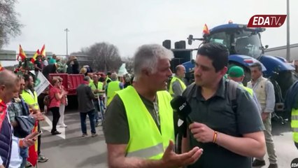 Agricultores se movilizan en Madrid: “Sobran papeles, faltan soluciones"