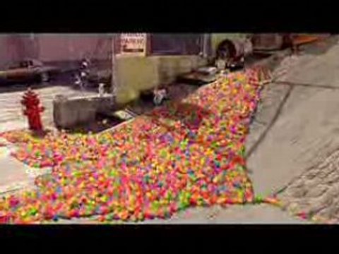 Pub Bravia Balls extended version Balles