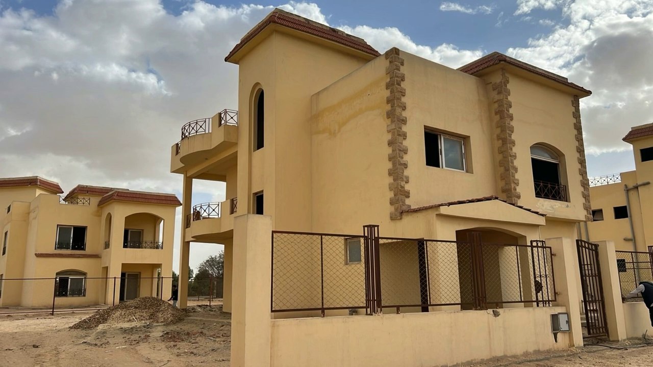 فيلا للبيع بجولف السليمانيه طريق مصر اسكندرية الصحراوي