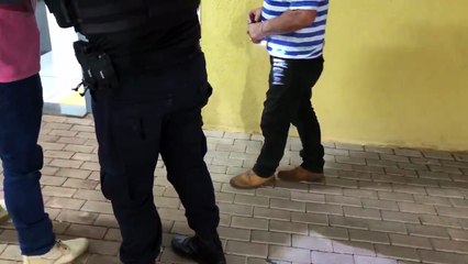 Pai corta orelha do próprio filho com facão no Santa Cruz