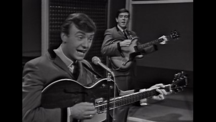 Gerry & The Pacemakers - Don't Let The Sun Catch You Crying (Live On The Ed Sullivan Show, May 10, 1964)