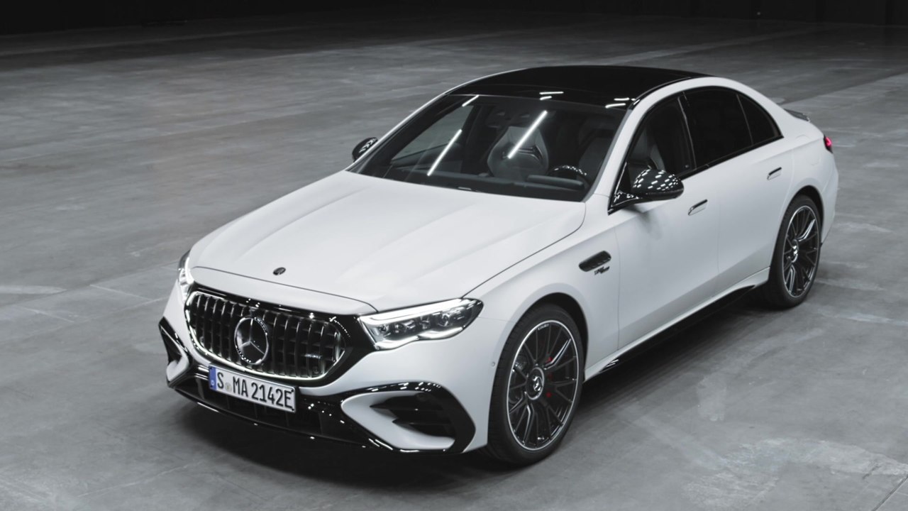 Der Mercedes-AMG E 53 HYBRID 4MATIC+ - Vollvariabler Allradantrieb AMG Performance 4MATIC+