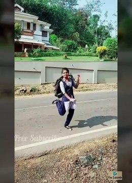 Tamil School Girls Dubsmash Dance Atrocities _ Tamil Dubsmash School Students