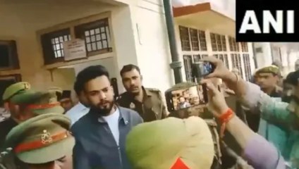 Elvish Yadav Arrest: आखिर क्यों एल्विश यादव 14 दिन की न्यायिक हिरासत में?