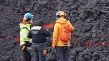 استمرار تدفق حمم بركان في آيسلندا