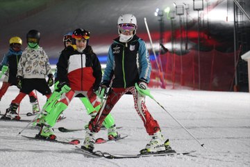 İftar sonrası eğlencesi: Palandöken'de gece kayağı