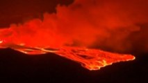 Islanda: il vulcano sputa ancora fuoco, continua l'eruzione