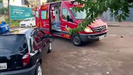 Taxista fica encarcerado após se envolver em acidente com Celta no Centro