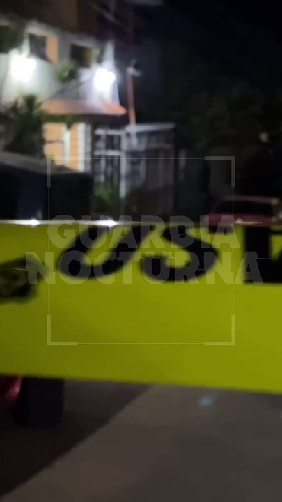 #Preliminar Policías municipales localizaron el cuerpo de un hombre calcinado y con huellas de violencia en calles de la colonia Tetlán de Guadalajara #Guardianocturna
