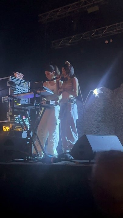 Agar Agar Music Show Performance in Cabaret Frappé Grenoble   #music #musica #show #musiclover (8)