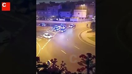 Vean a un centenar de marroquíes atacando a los Mossos por detener una okupación en Torreforta (Tarragona)
