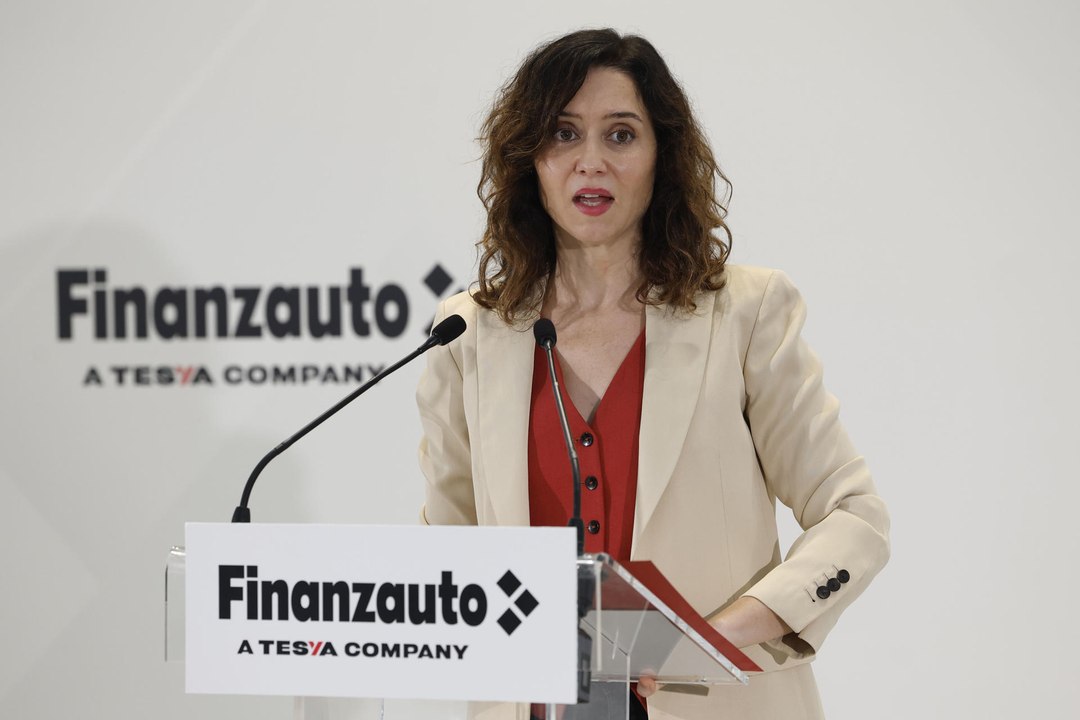La justificación de Ayuso a las amenazas de Miguel Ángel Rodríguez: Ayuso justifica las amenazas de Miguel Ángel Rodríguez: "A ver si ahora no nos podemos enfadar con alguien de confianza"