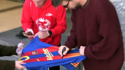 Piqué, inseparable de Clara Chía, reacciona con un acelerón al último reproche de Shakira