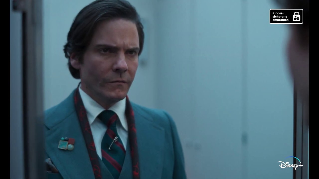 Becoming Karl Lagerfeld - S01 Teaser Trailer (Deutsch) HD