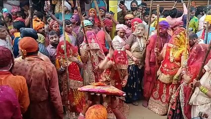 बरसाना में बरसा...होली की मस्ती और आस्था का ऐसा रंग!