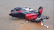 Motociclista fica em estado grave após forte colisão no Cascavel Velho