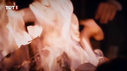 Olgun Şimşek (Celal Ağa)’nın yürekleri titreten türküsü (online-video-cutter.com)