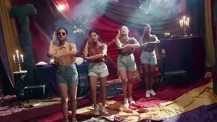 Sai Abhyankkar Katchi's Hit Music Video ft. Samyuktha Ken Robson 🎶